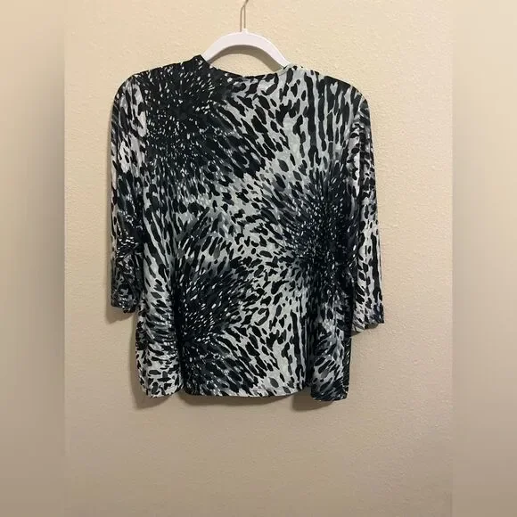 Yvos Black and White Patterned Women's Blouse - Picture 2 of 5